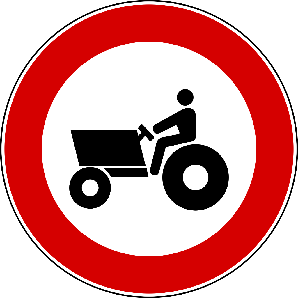 Divieto di transito alle macchine agricole